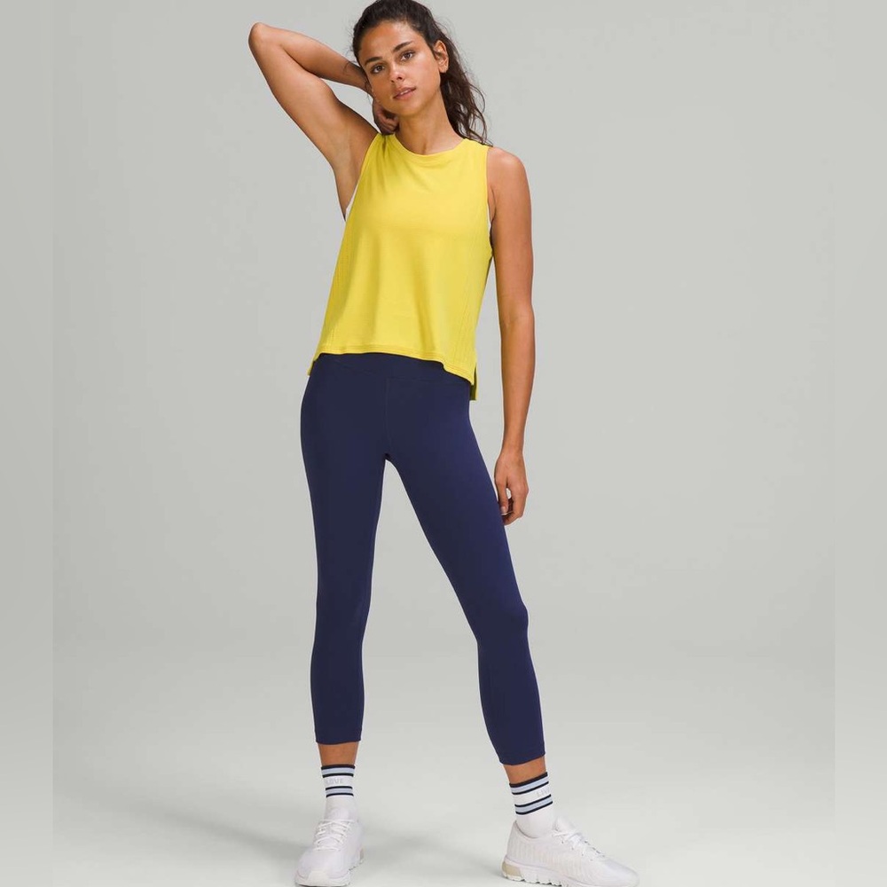 Lululemon Train to Be Tank Top
Soleil / Soleil medium size 6
